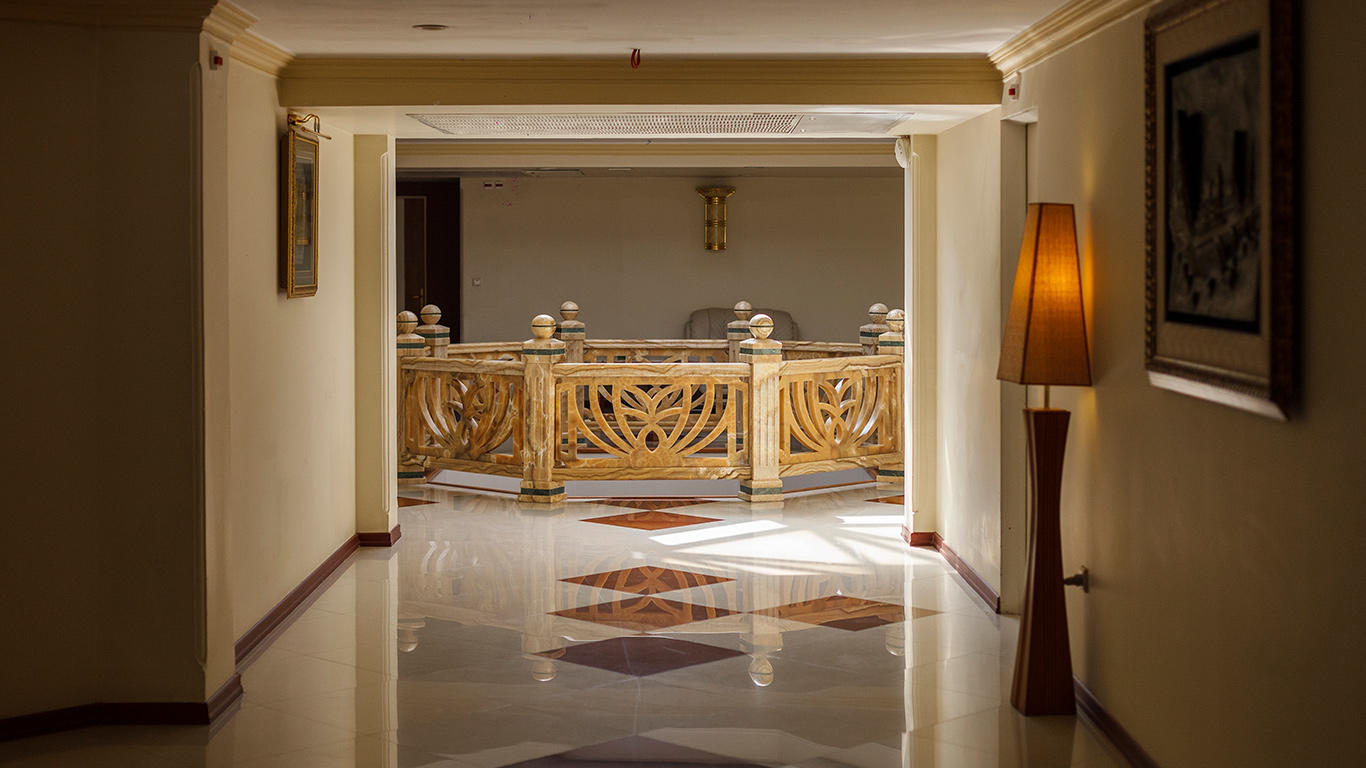 Qasr-Al-Ziafat Hotel