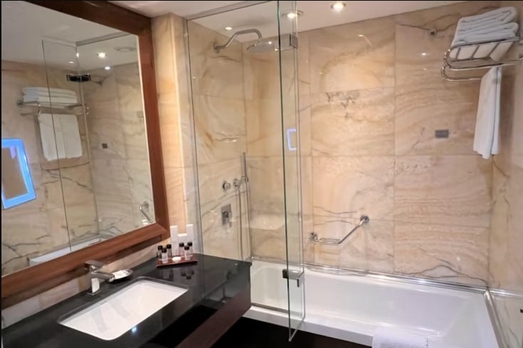 Crowne Plaza Harbiye