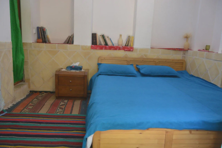 ویلا برزوک (اتاق شاتوت) با صبحانه رایگان