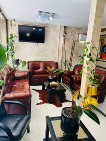 هتل آپارتمان ضیاءزاده مشهد سوئیت دو خوابه چهار تخته