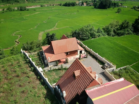 محوطه اقامتگاه