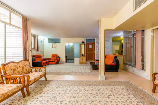 آپارتمان بنفشه