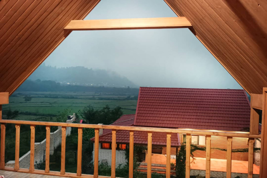 ویلا چوبی تریپلکس دوخوابه الماس نجفیان - اسالم