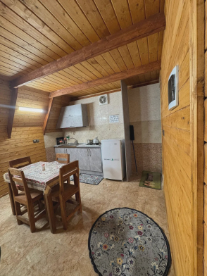 کلبه سوئیسی آیدا با جکوزی