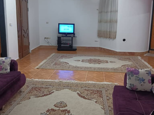 اتاق پذیرایی ویلا چالوس ویلا سرسبز سه خوابه رضا نژاد