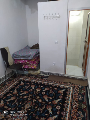 اتاق خواب و حمام سوئیت تک خواب نقلی با دسترسی راحت