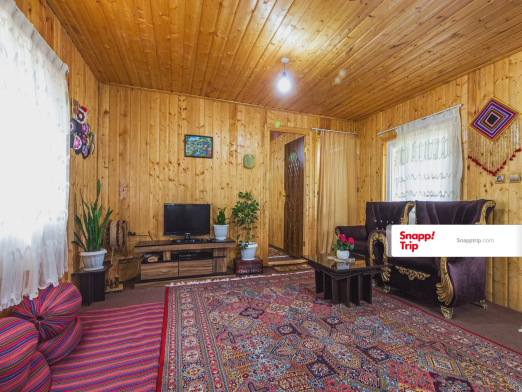 کلبه چوبی ابیشی