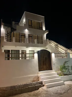 اقامتگاه بوم گردی سورا واحد ساحل بندرهنگام