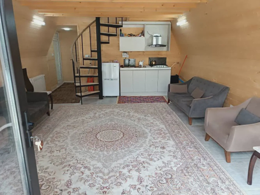 کلبه سوئیسی استخردار آبگرم کسری