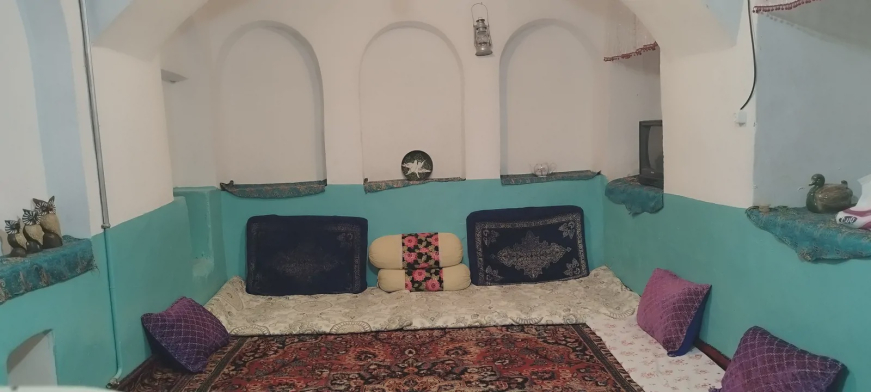 ویلا گُلک بانو (اتاق آلاله)