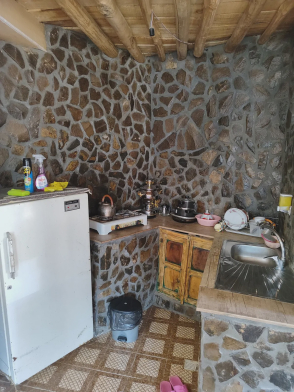سوئیت آرامش (واحد گل یاس)