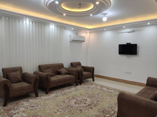 اتاق پذیرایی ویلای دنج آسمان، نزدیک پارک جنگلی جوارم