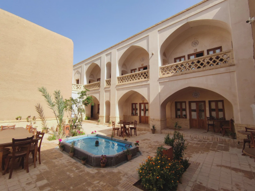 ویلا سرای طاقچشمه (اتاق همدم)