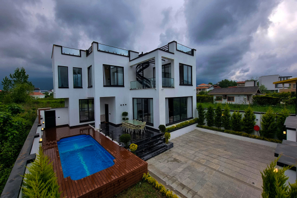 ویلای چهارخوابه استخردار دلفان زندیه - نمک آبرود