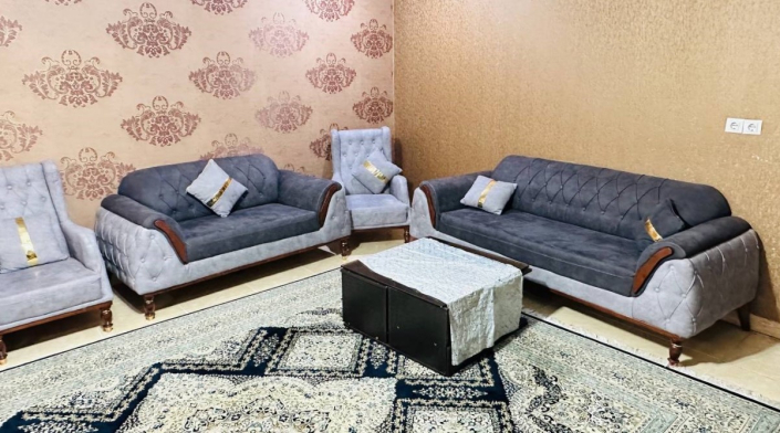 اتاق پذیرایی اقامتگاه مرکز شهر سنایی ۱