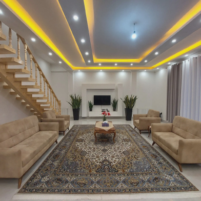 ویلا استخردار آبگرم نیلوفر با جکوزی و فوتبال دستی