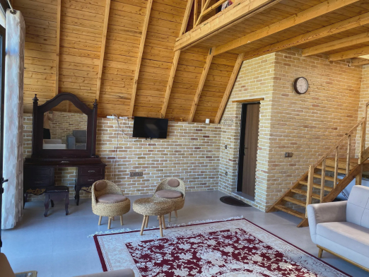 کلبه سوییسی دهکده آکام (پامچال)