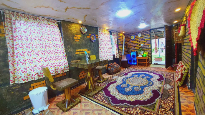 کلبه جنگلی مجنون