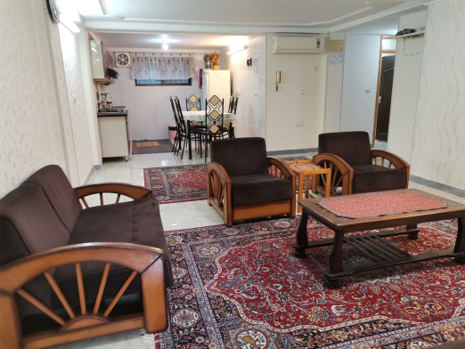 نمای سالن و آشپزخانه ویلا سوئیت بهارستان