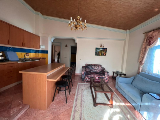 اتاق پذیرایی واحد تک خواب با دسترسی مطلوب