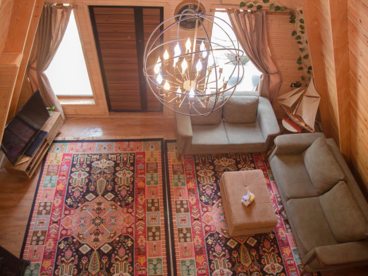 کلبه چوبی هورین