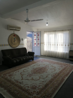 اتاق پذیرایی بومگردی گیلانا حلیمه جان