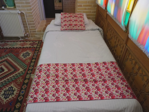 ویلا حاکم (گلنار) با صبحانه رایگان