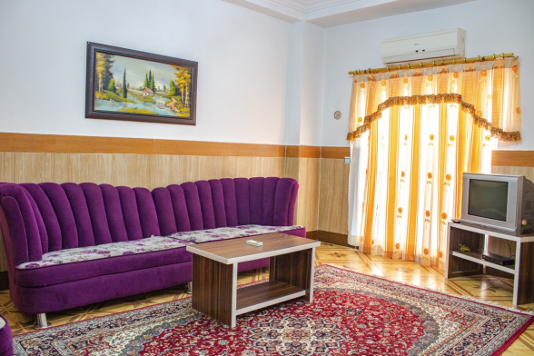 اتاق پذیرایی آپارتمان یک خوابه آپارتمانی لب دریا - واحد سوم