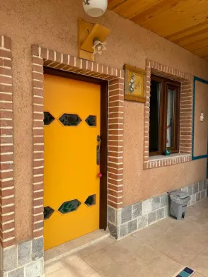 اقامتگاه بومگردی گلجان زنجان سوئیت اطلسی