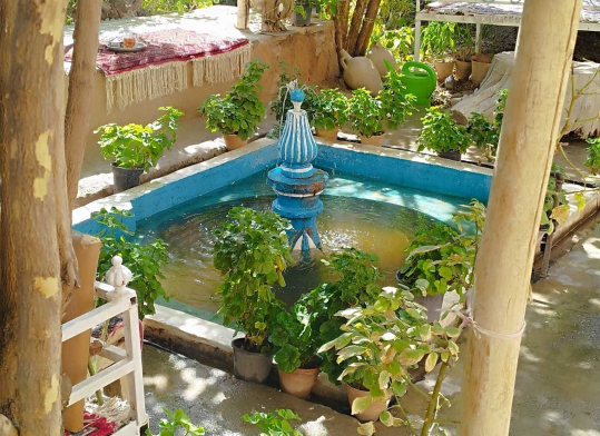 اقامتگاه بومگردی گلک بانو کاشمر واحد اطلسی