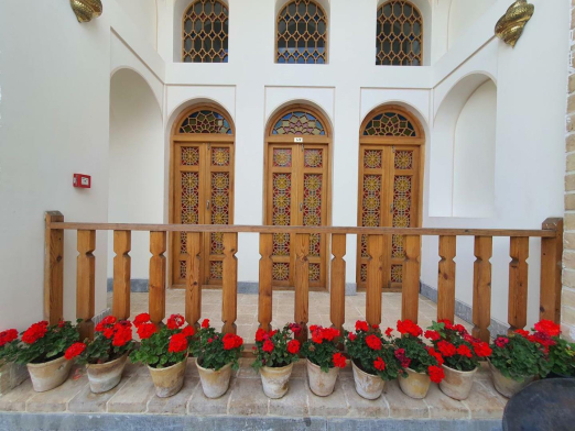 اقامتگاه سنتی عمارت خاتم اصفهان اتاق صبا 1 اقامتگاه سنتی عمارت خاتم اصفهان اتاق دو تخته دابل صبا