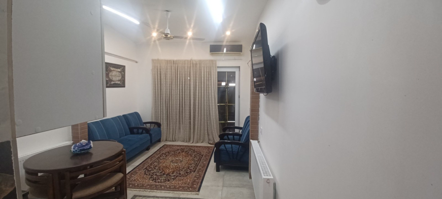 اتاق پذیرایی ویلای دربستی تک خواب در فرح آباد