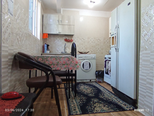 آشپزخانه ویلای تک خواب نقلی با حیاطی دربست