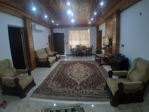 اتاق پذیرایی ویلای دوخواب روبه جنگل و رود جوارم سوادکوه