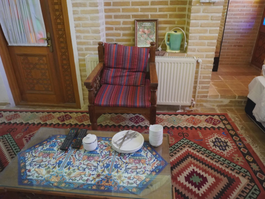 ویلا حاکم (گلنار) با صبحانه رایگان