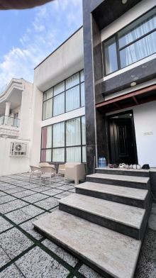 نمای ساختمان