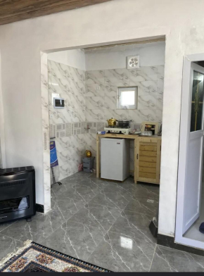 آشپزخانه کلبه دوبلکس چوبی وارش۲