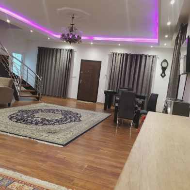 ویلا استخردار آبگرم باران