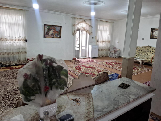 اتاق پذیرایی اقامتگاه یک خوابه در سعلکده خوی