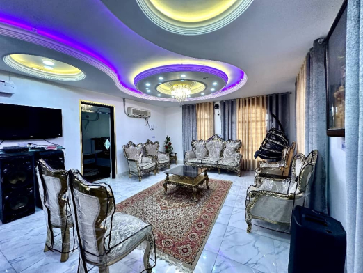 اتاق پذیرایی ویلا عمارت سوپر لوکس هامین