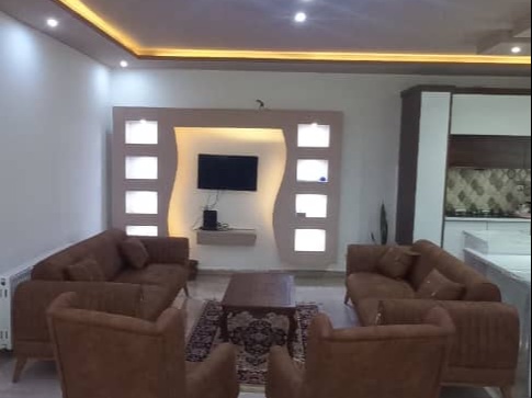 اتاق پذیرایی ویلای دو خوابه در نزدیکی ساحل گیله وا