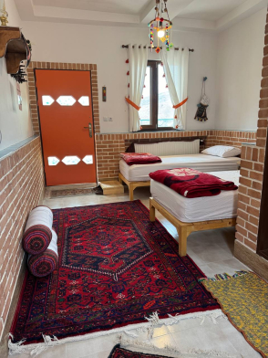IMG_20240701_134727_120.jpg اقامتگاه بومگردی گلجان زنجان سوئیت لادن