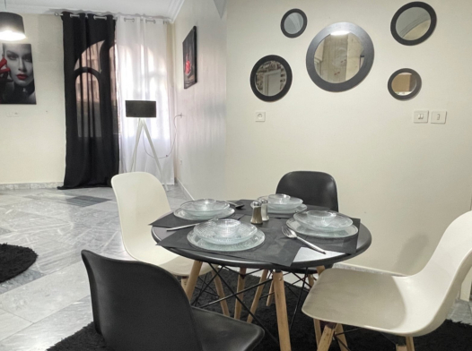 میز غذاخوری میز غذاخوری