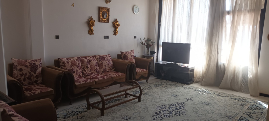 اتاق پذیرایی آپارتمان "خانه مسافر سفیر" در ایلام