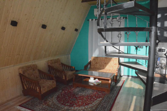 کلبه سوئیسی پالم