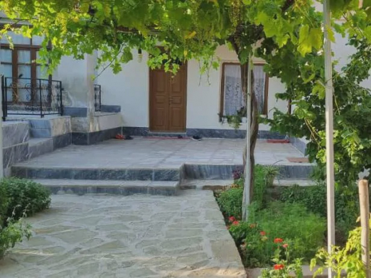 ویلایی آنا خانوم