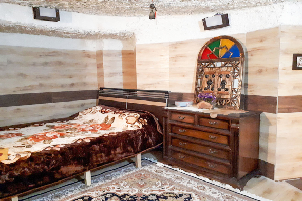 اقامتگاه بومگردی عمارت سنگی اسکو واحد 1