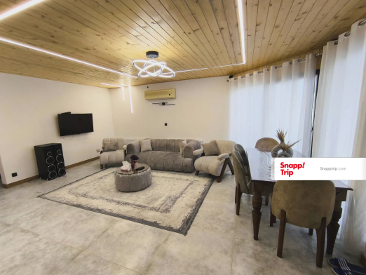 کلبه استخردار آبگرم آندیا