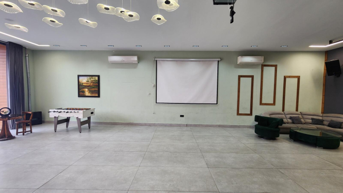 اتاق پذیرایی