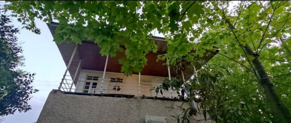 نمای ویلا ویلای سنتی در مجاورت رودخانه